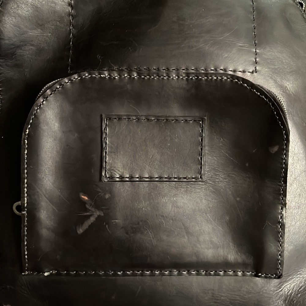 Handmade leather backpack - Picture 4 of 4
